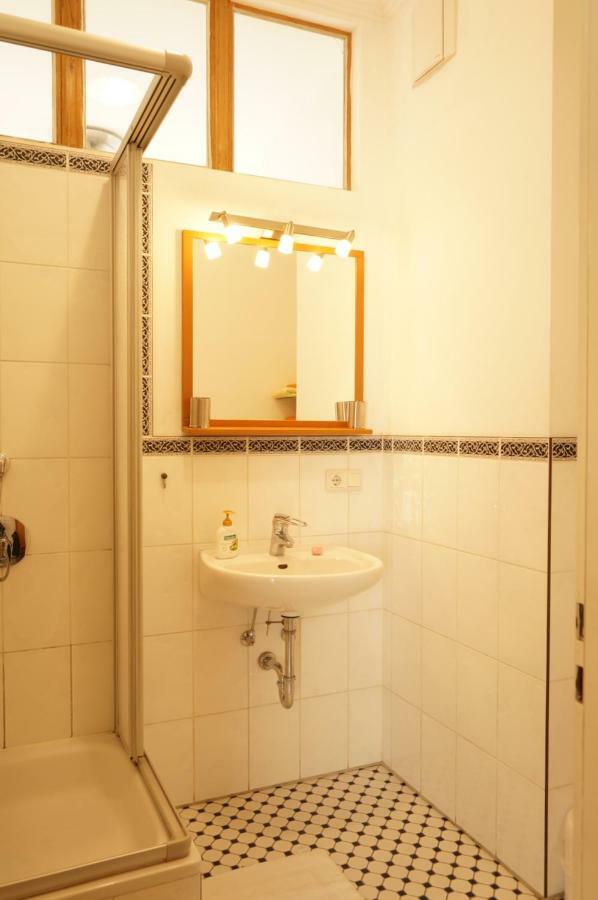 Eigenart Appartement Berlim Exterior foto